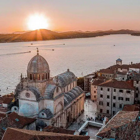 Glorianita Sweethome,centar, Reserved Parking,self Check- In Apartment Šibenik