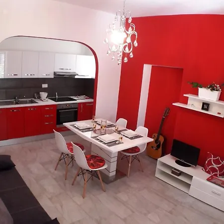 Glorianita Sweethome,centar, Reserved Parking,self Check- In Apartment Šibenik