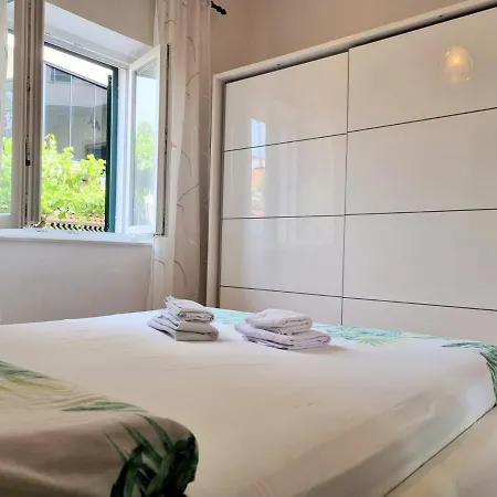 Apartment Glorianita Sweethome,centar, Reserved Parking,self Check- In Šibenik