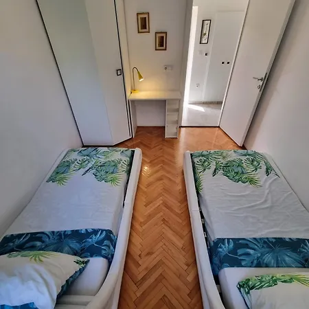 Glorianita Sweethome,centar, Reserved Parking,self Check- In Apartment