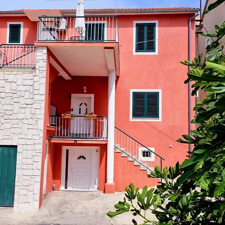 Glorianita Sweethome,centar, Reserved Parking,self Check- In *