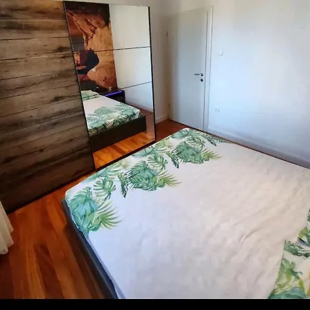 Glorianita Sweethome,centar, Reserved Parking,self Check- In *