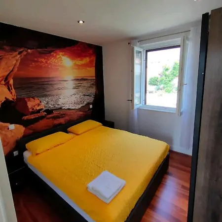 Glorianita Sweethome,centar, Reserved Parking,self Check- In Apartment Šibenik