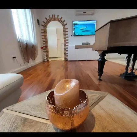 Apartman Glorianita Sweethome,centro, Free Parking,self Check- In *