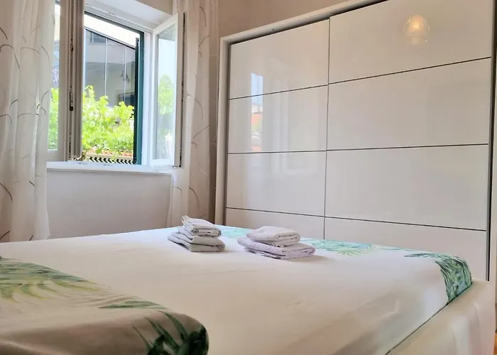 アパート Glorianita Sweethome,centro, Free Parking,self Check- In シベニク