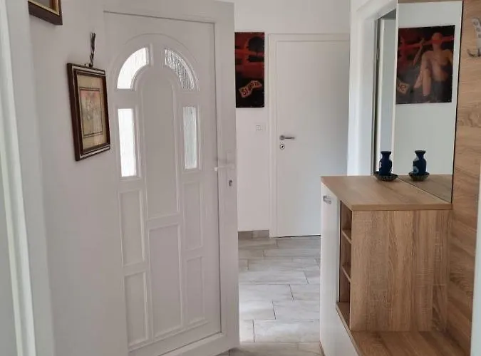 Glorianita Sweethome,centro, Free Parking,self Check- In Appartement