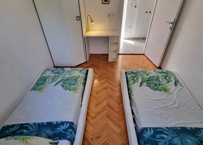 Glorianita Sweethome,centro, Free Parking,self Check- In Lägenhet