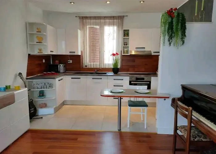 Glorianita Sweethome,centro, Free Parking,self Check- In Appartement *