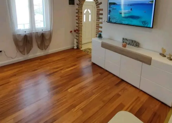 Appartement Glorianita Sweethome,centro, Free Parking,self Check- In *